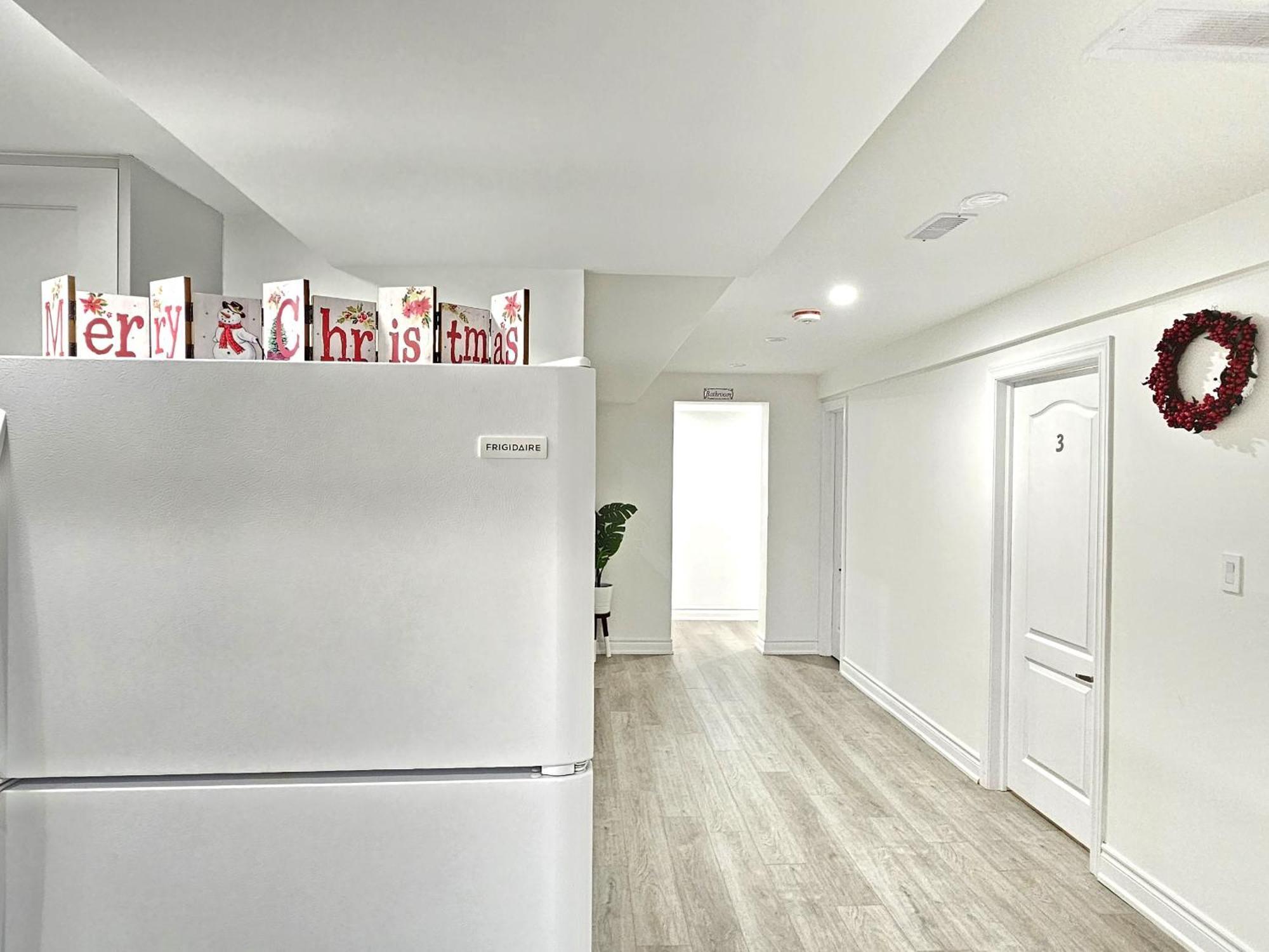 A Home Away Toronto Bagian luar foto
