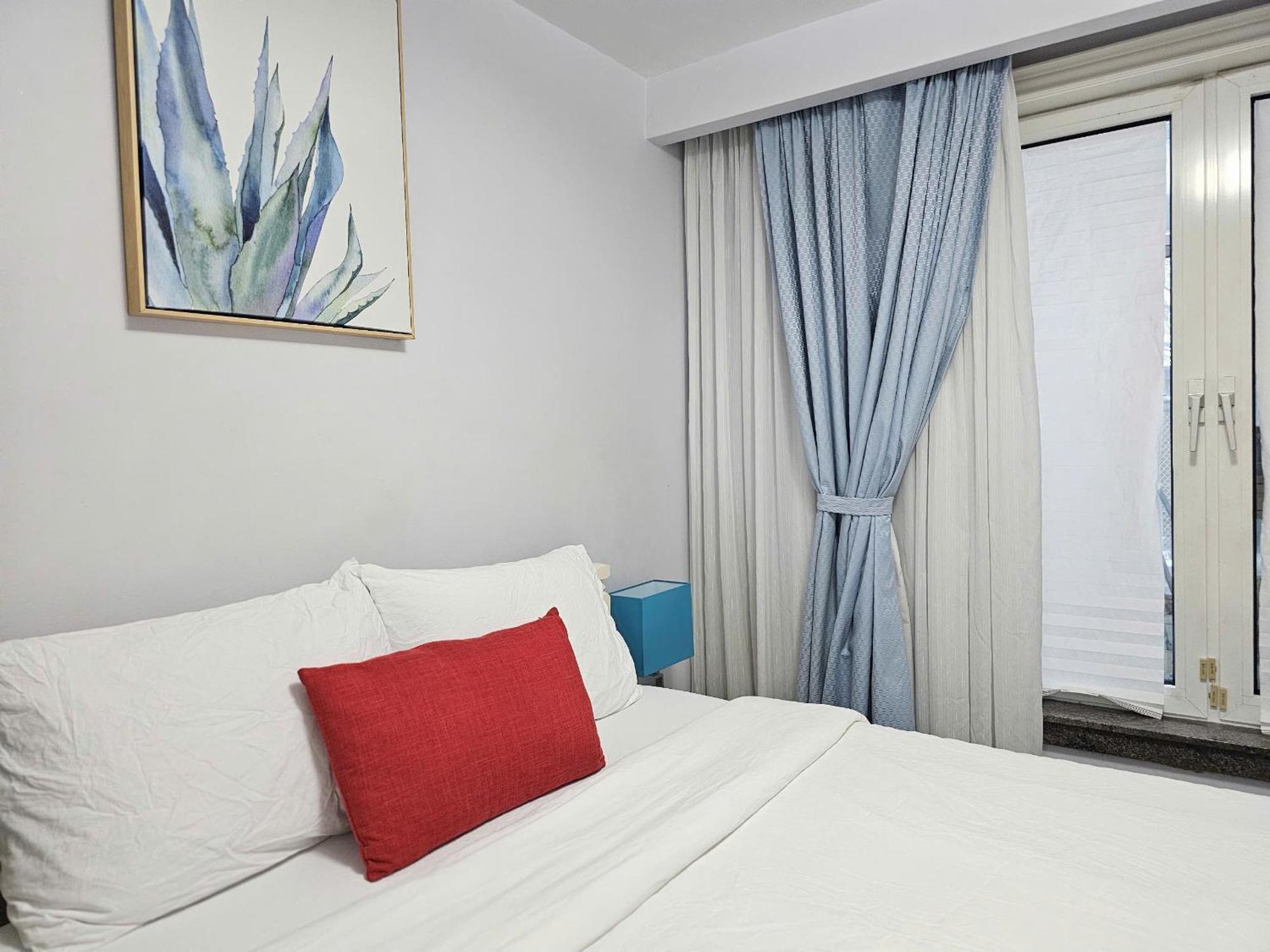 A Home Away Toronto Bagian luar foto